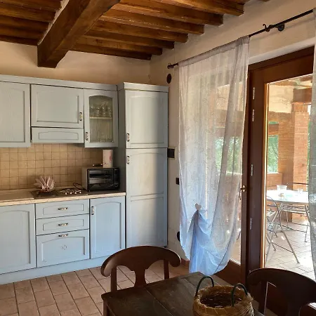 Podere La Tona アパート ガヴォッラーノ