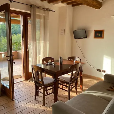 Podere La Tona アパート